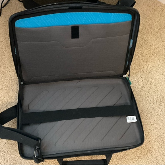 Thule Black Laptop Bag for Men - Picture 4 of 7